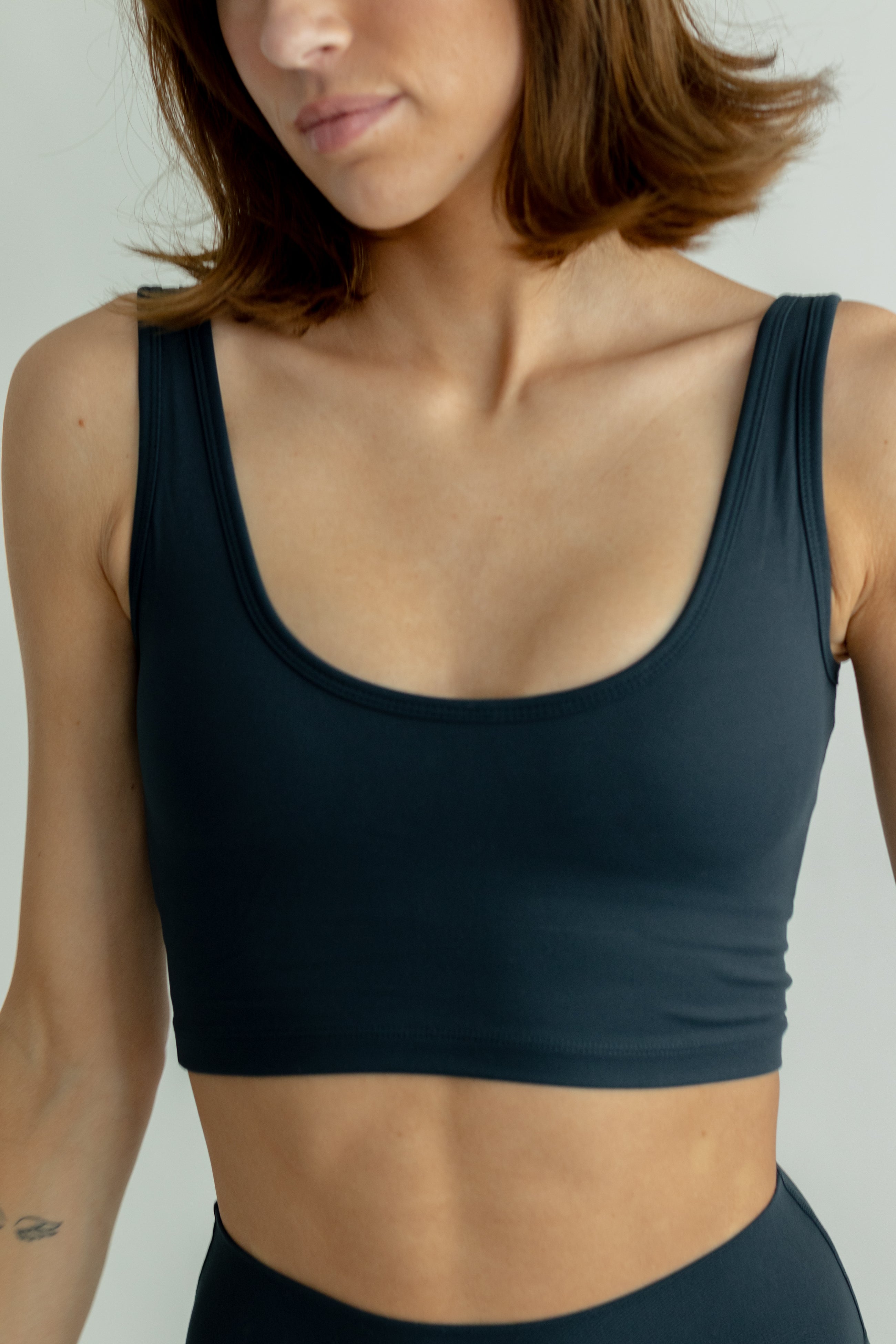 *SALE* raeMOVE Scoop Mini Crop