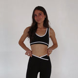 raeLUXE Outline V-Neck Bra